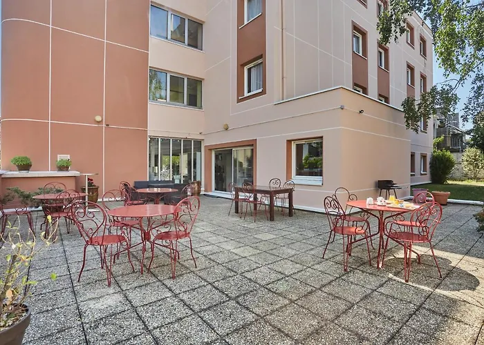 Hotel Cinepole - Proche Paris